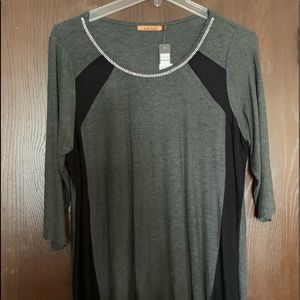 BLACK & CHARCOAL GRAY LONG SLEEVED TUNIC TOP